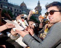 Comic-Con: Twilight Fan Killed By Car While Waiting in Line