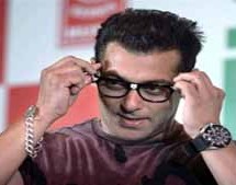 Ek tha Tiger banned: Salman to visit Pakistan to clear misconception