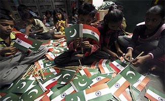 Pakistan and India urged to settle Kashmir on priority basis