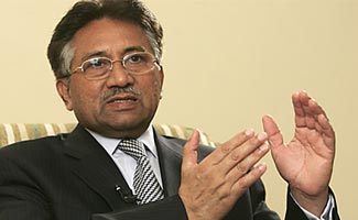 Musharraf says army backs him over treason &acirc;&euro;&trade;vendetta&acirc;&euro;&trade;