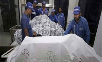 Four gunned down in Karachi