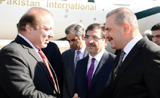 Prime Minister arrives in Turkey to attend trilateral summit
