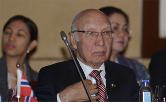 Sartaj dispels impression of change in policy on Syria