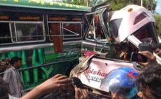 Muzaffargarh: one killed, 15 injured in an accident