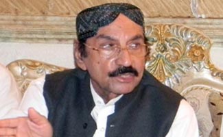 DC visits Khkhrapar to review drought situation