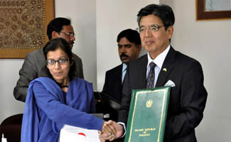 Japan to provide hybrid vehicles worth Rs 490 million