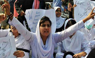 Lahore nurses' protest enters its 5th day