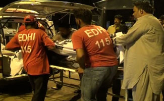 Karachi: Six injured in an accident at Defence Motor area