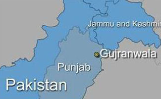 Gujranwala: Husband cuts his wife and daughter's neck