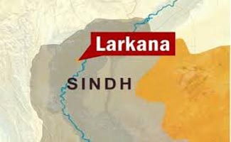 Larkana: Robbers open fire at JUI-F leader&acirc;&euro;&trade;s car