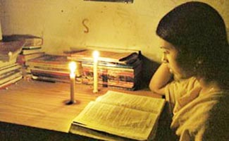 Lahore: Unannounced load shedding increases with the arrival of summer season