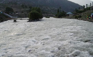 Pakistan bus accident leaves 10 children, six adults dead