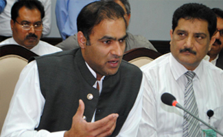 Imran should concentrate on KP govt: Abid Sher