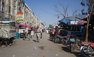 Shops and markets forced to shut down by unknown men