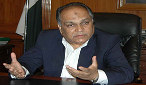 Commissioner asks DC to take action against absence of parking in plazas