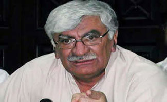 Qadri, Imran Khan to be responsible if democracy derails: Asfand Yar Wali