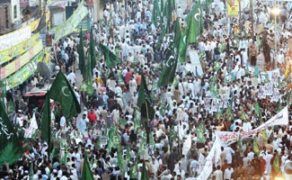DI Khan rally shows solidarity with prime minister