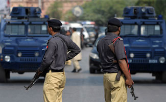 Karachi police gets camera- installed mobiles to improve snap checking