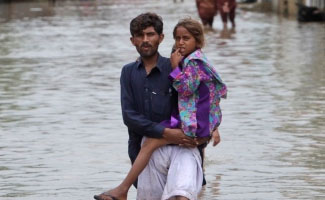 Malik seeks immediate help from OIC for flood victims