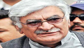 Asfandyar Wali praises army's neutral role in present political impasse