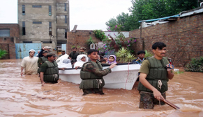 Flood-hit people rescued by Pakistan Army