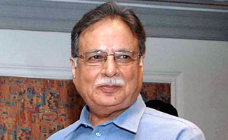 Pervaiz Rashid condemns attack on SSP's vehicle in Karachi