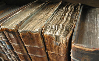 Over 3 lakh books damaged in Srinagar's famed book shop