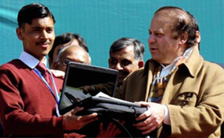 Laptops distributed among UoS students