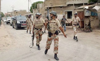 Karachi: Rangers kill two Lyari &acirc;&euro;&tilde;gangsters&acirc;&euro;&trade; during a raid
