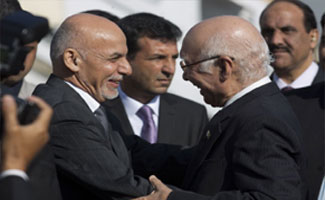 Afghan President visits Pakistan Monument, plants sapling at Shakarparian