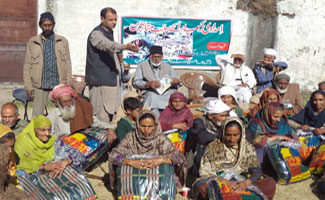 JKPM distributes relief among the flood victims