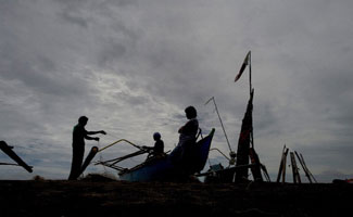 Pakistan detains 58 Indian fishermen: police