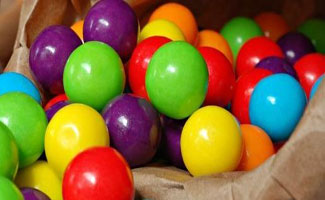 Spurious candies, bubble gum seized