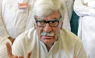 Asfandyar for settting up judicial commission to probe APS carnage