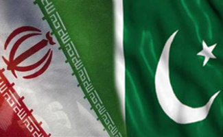 Iran hands over 41 deportees to Pakistan