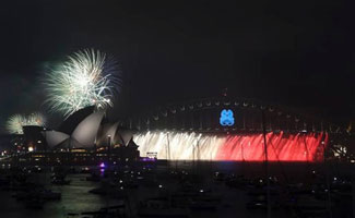 World welcomes Year 2015 with cheers, fireworks, hopes