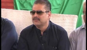 Sharjeel promises insurance cover for journalists