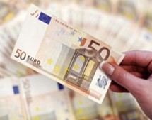 FOREX Euro pauses after short covering bounce, focus on U.S. jobs data