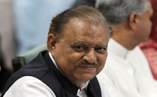 President Mamnoon visits Azerbaijan's historical places