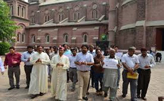 Missionary schools remain closed to mourn Lahore blasts