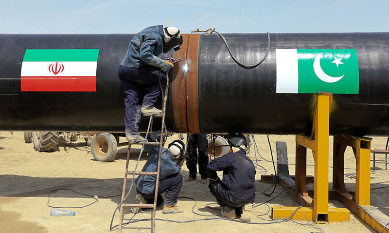 Pak-Iran gas pipeline project to complete by 2018: minister