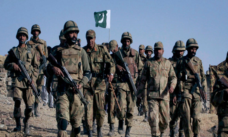 Pakistan, Afghanistan increase troops at border after clash