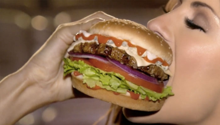 Junk food can increase chances of heart diseases in Ramzan