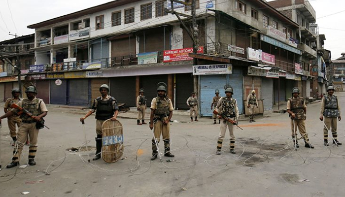 Kashmir dispute: government offers 'exclusive' dialogue!