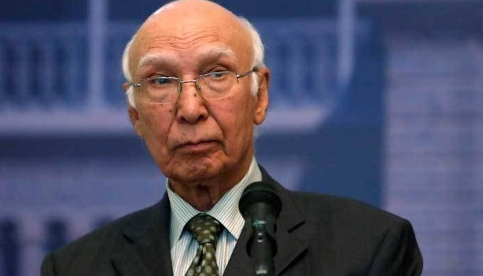 Sartaj lauds consistent support of OIC on Kashmir issue