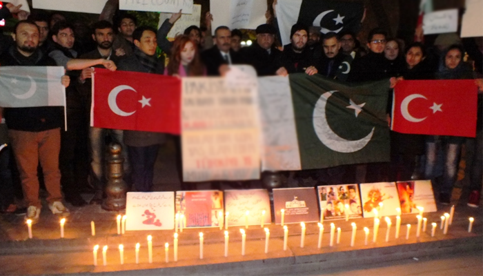 Pakistan reaffirms solidarity with Ankara