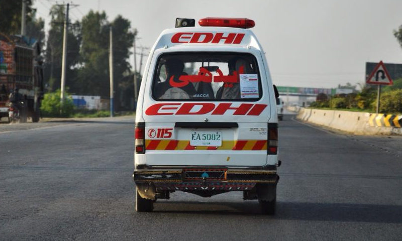 Tractor trolley and motorcycle clashed, 4 dead