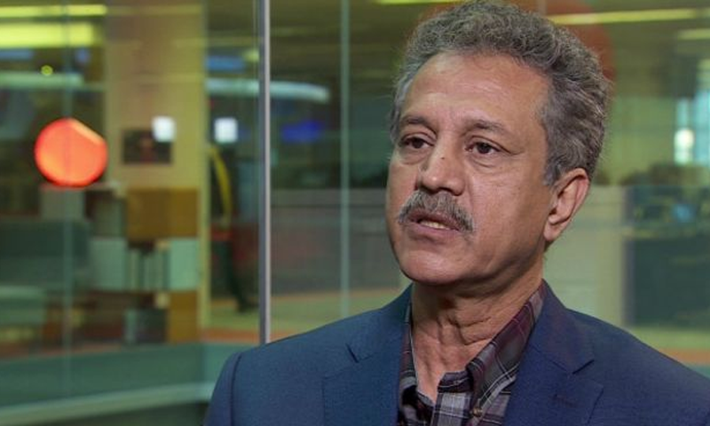 People of Karachi stands with me, Waseem Akhter