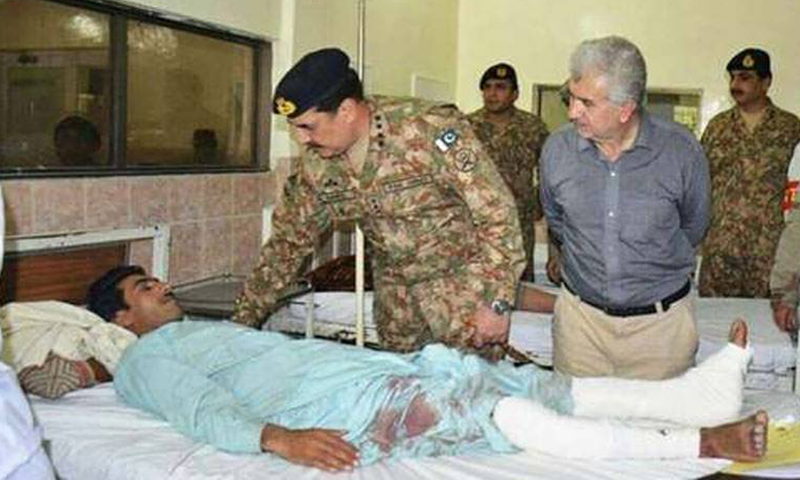COAS inquires after health of injured of Noorani Shrine blast
