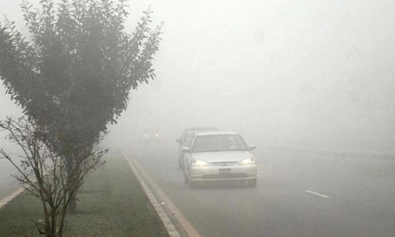 Section of motorway from Faislabad to Pindi bhattian closed due to Fog